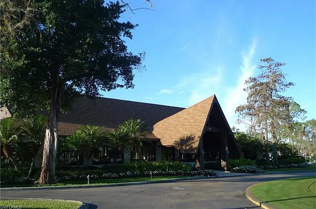 Building Photo 4