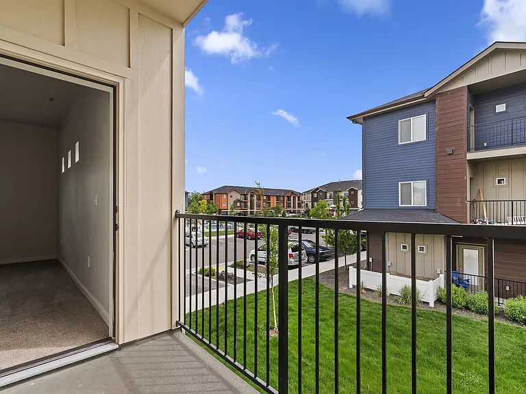 Pennwood Apartments — Photo 20