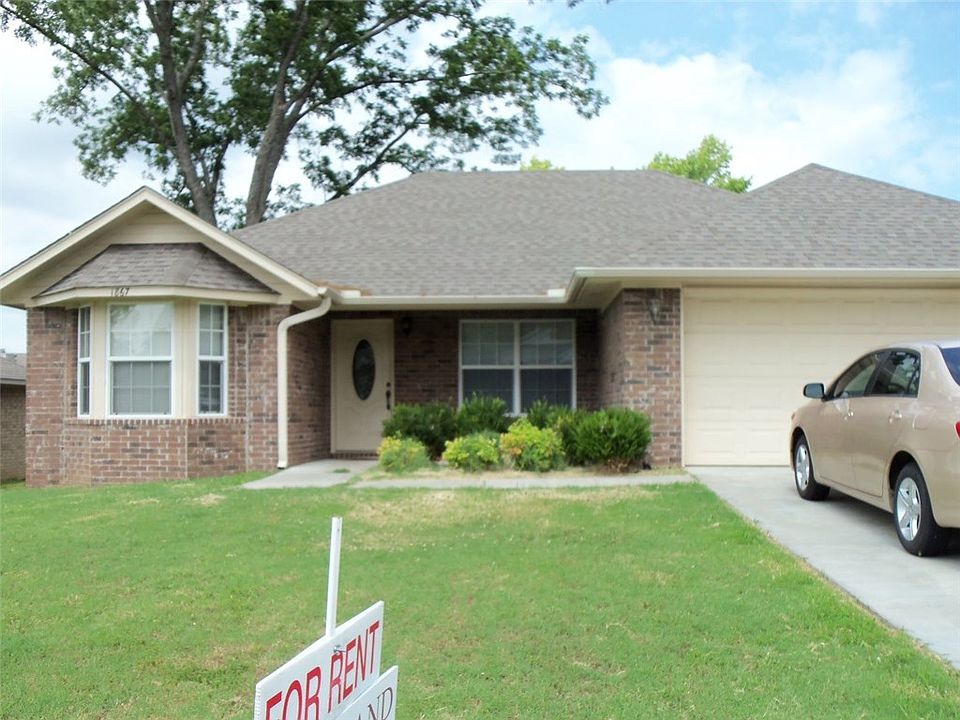1st image of 1813 Green Meadow Dr