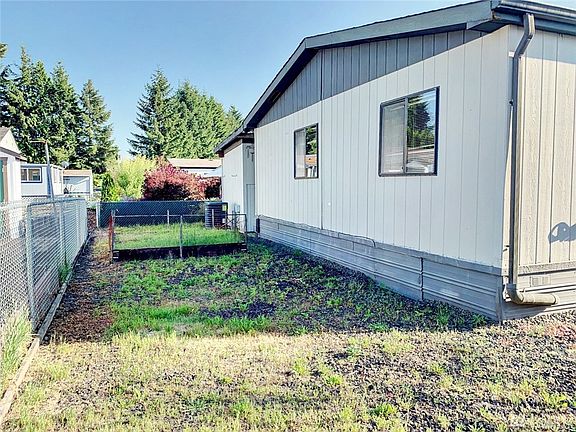 3rd image of 1111 Archwood Dr SW Unit 253