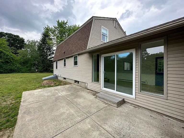 169 Rocky Hill Rd — Photo 30