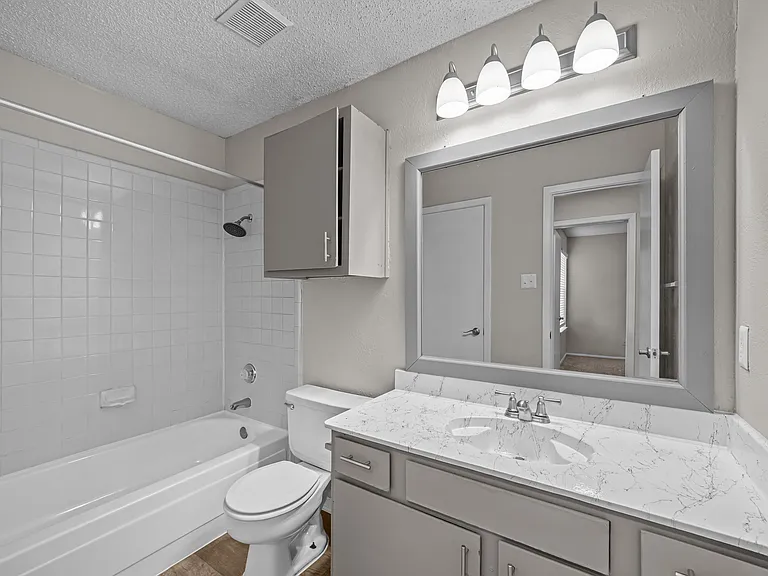 Bravo Apartment Living — Photo 28