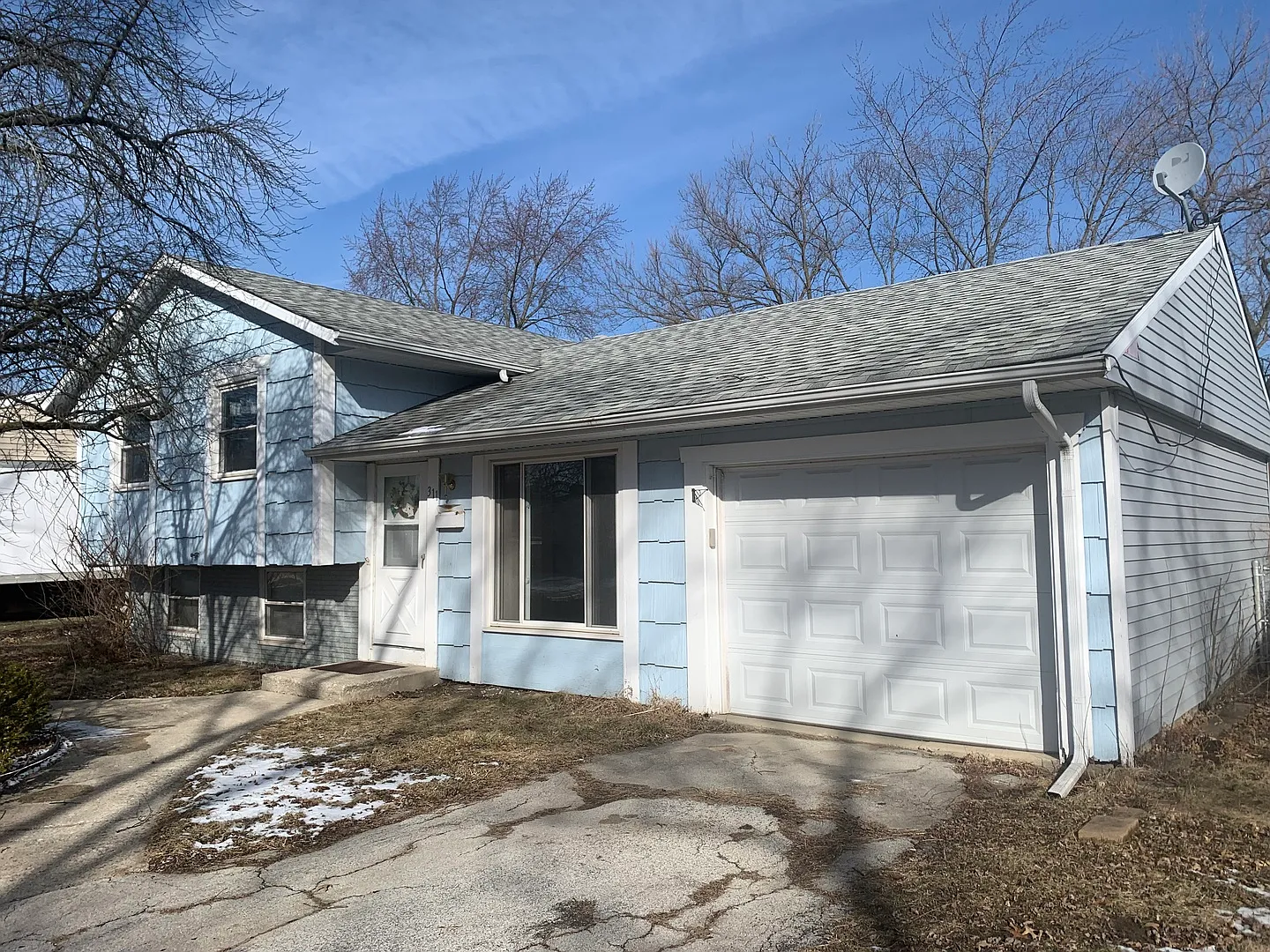 311 E Rose St photo 1