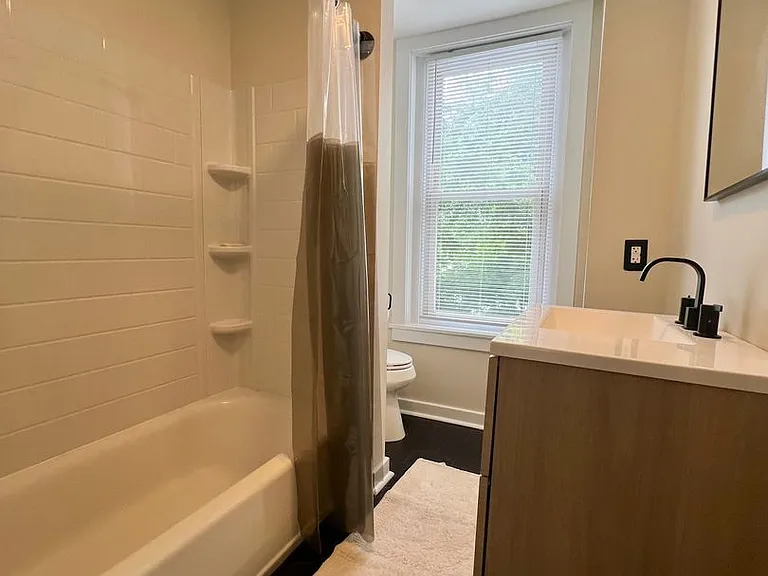 4872 Ogle St — Photo 16