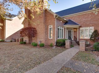 7928 Grenoble Ln, Prospect, KY 40059