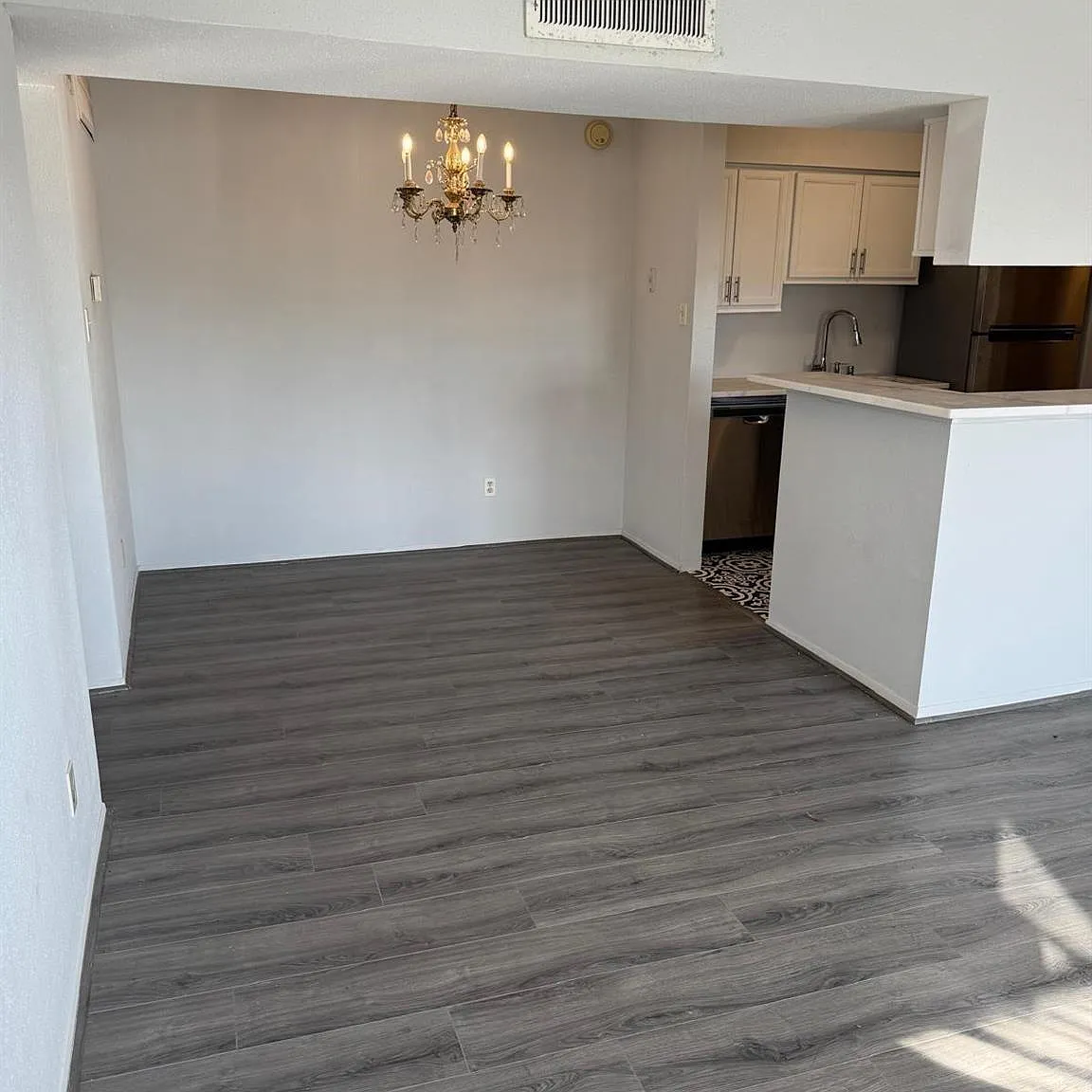 2 bed, 2.0 bath, 1158 sqft, $1,100 — Photo 4