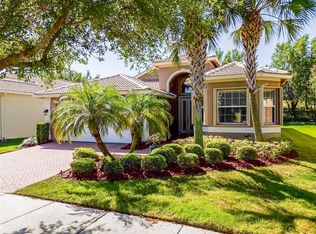 16016 Golden Lakes Dr, Wimauma, FL 33598