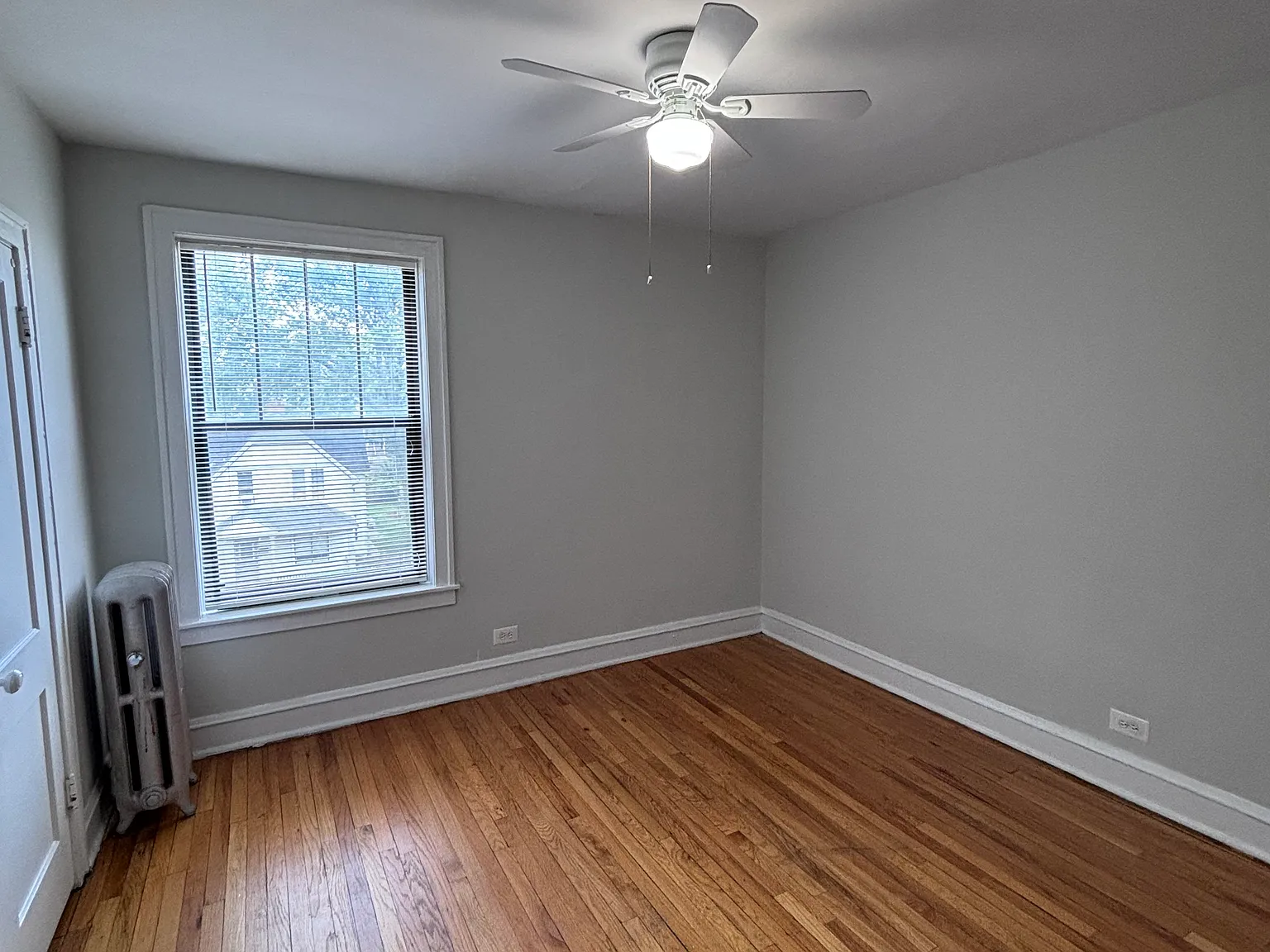 2 bed, 840 sqft, $1,600 — Photo 4