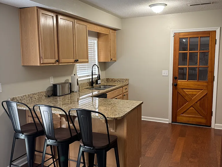 1237 Redeemer Dr — Photo 8