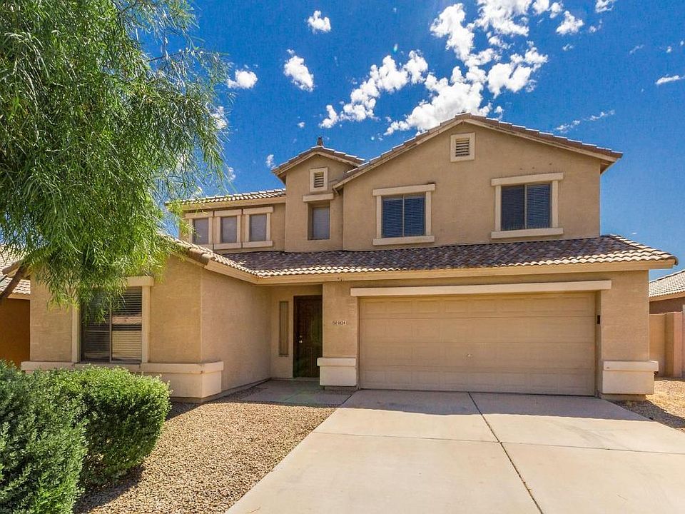1st image of 1024 N Desert Willow St