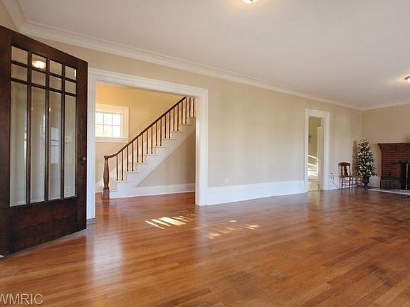 4th image of 505 W Cass St