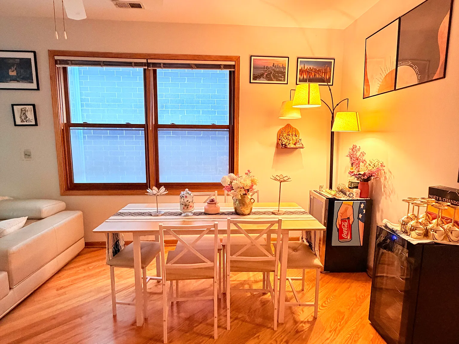 3 bed, 1500 sqft, $3,020 — Photo 2