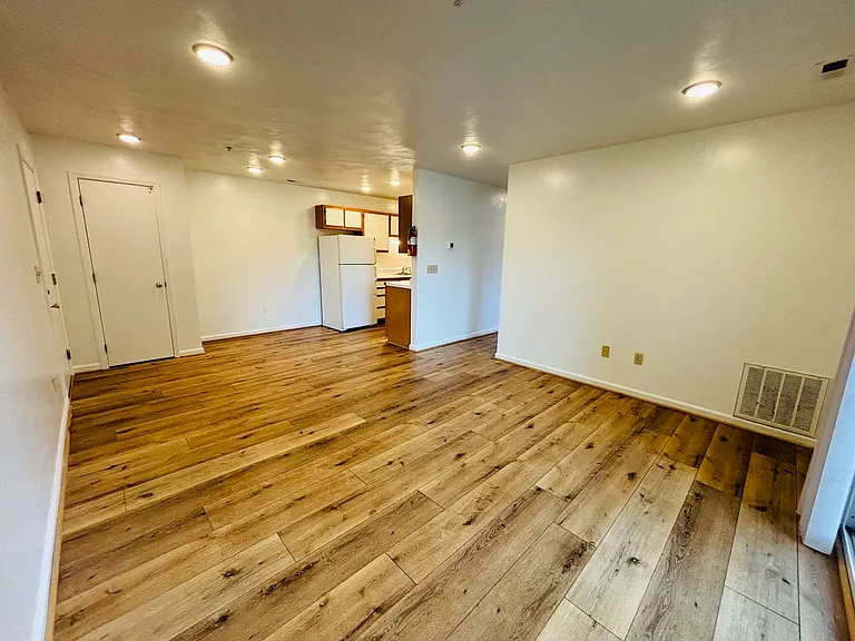927AB - 410 Houston St. - DM — Photo 31