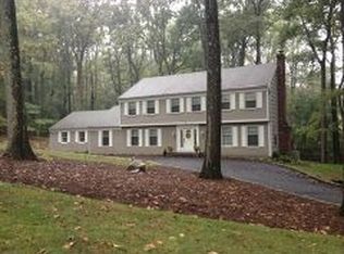7 Flintlock Ct, Bernardsville, NJ 07924