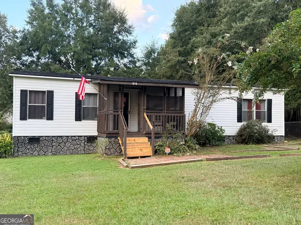 84 Skyland Dr, Locust Grove, GA 30248