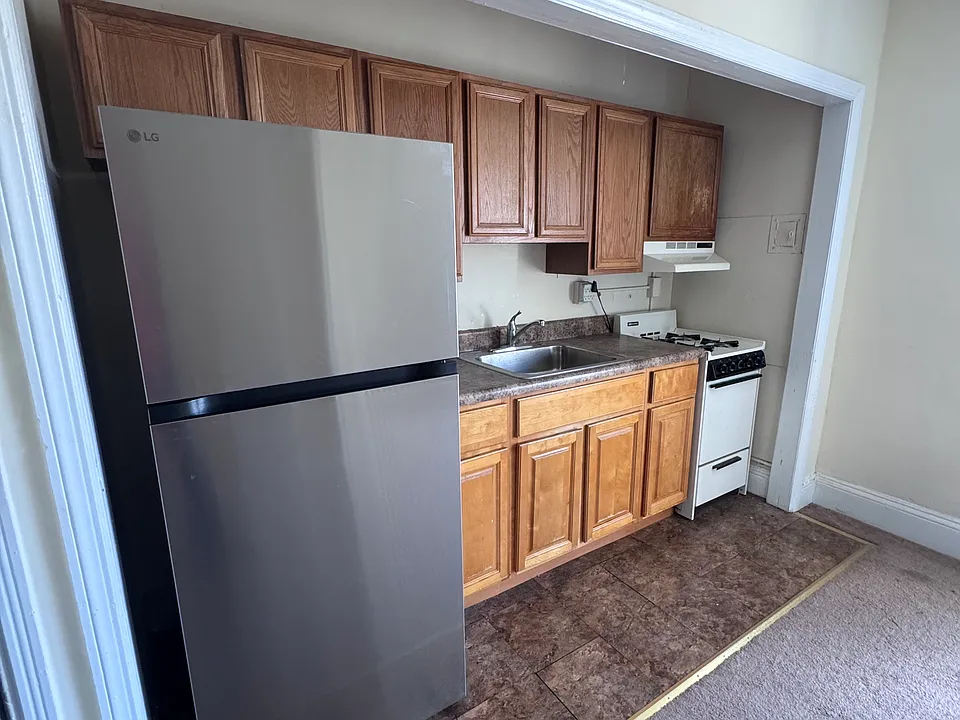 4324 Walnut St #3REAR