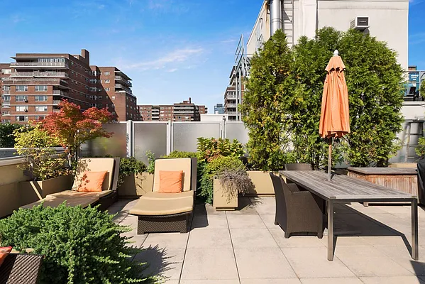 Sold by Compass | media 13