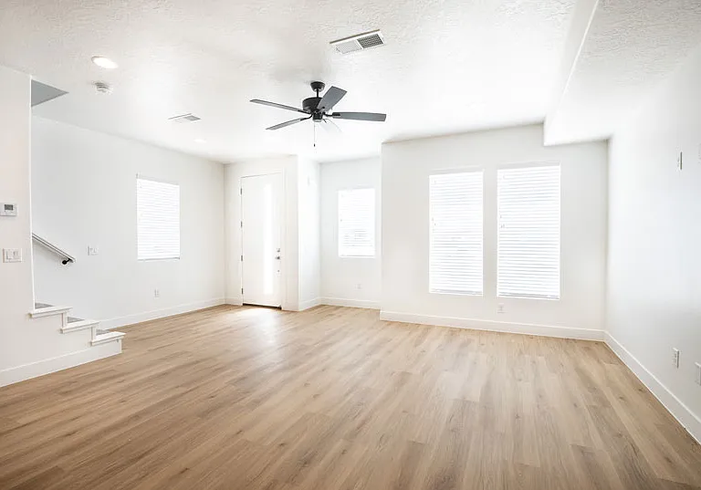 2680 E Wake Forest Ln #1 — Photo 4