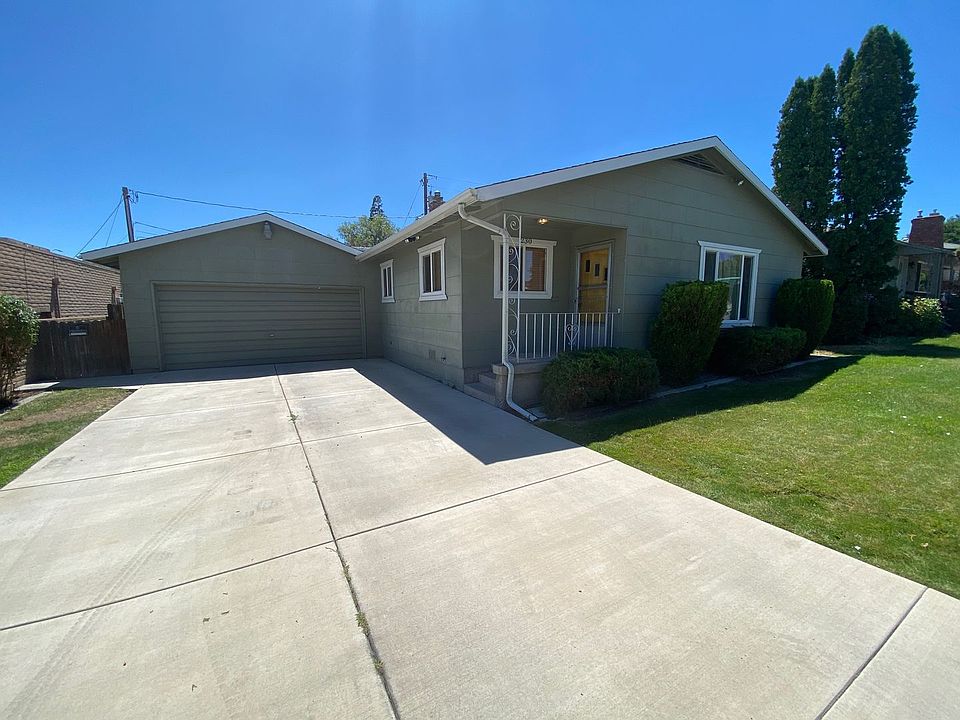 1st image of 230 Glenmanor Dr
