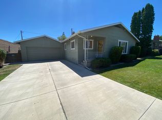 230 Glenmanor Dr, Reno, NV 89509