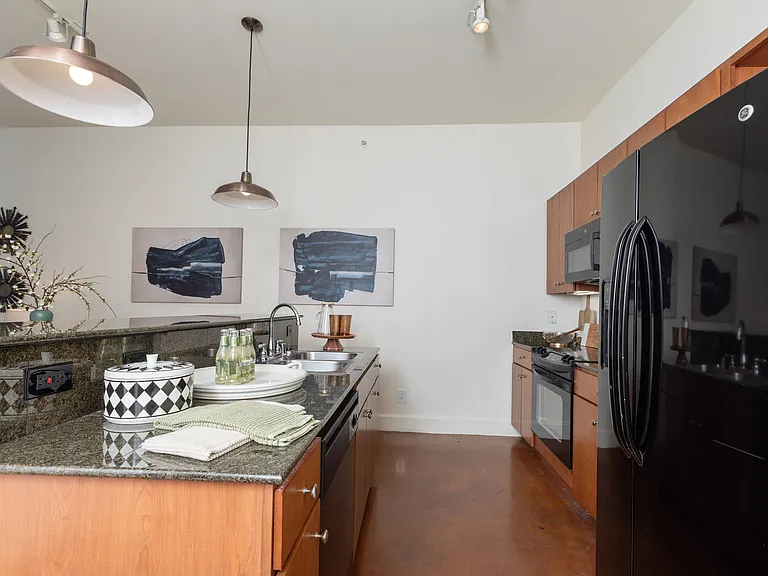 Sabine Street Lofts — Photo 43