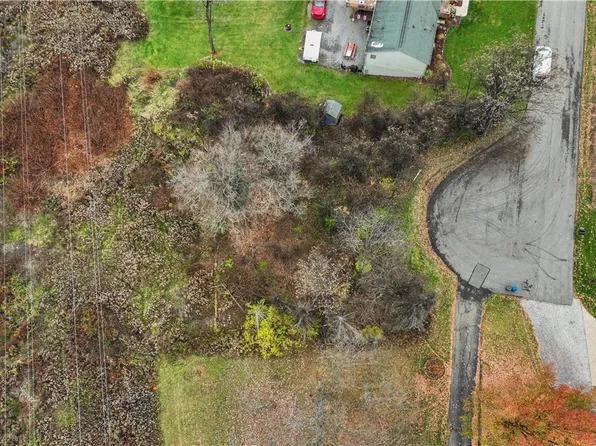 157 Buss Rd, Aliquippa, PA 15001