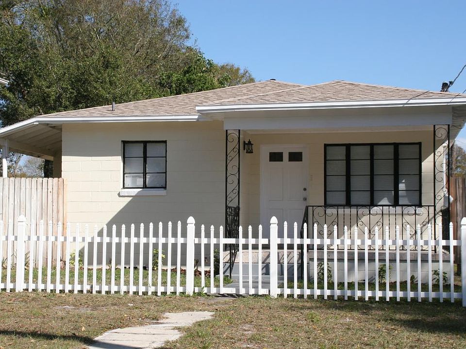 1st image of 215 N Excelda Ave