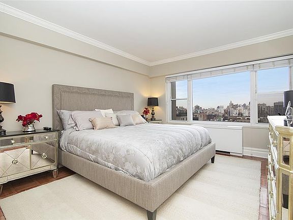5th image of 118 E 60th St APT 23B