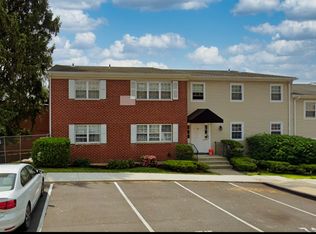 50 Greenhouse Rd UNIT 49D, Bridgeport, CT 06606