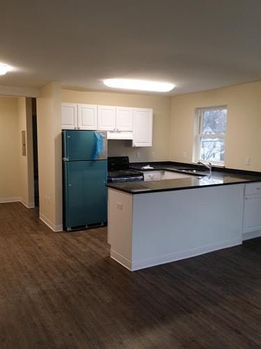 2nd image of 147 Elmer St Ste A