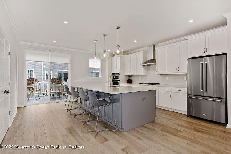 1st image of 2203 Evans Ln