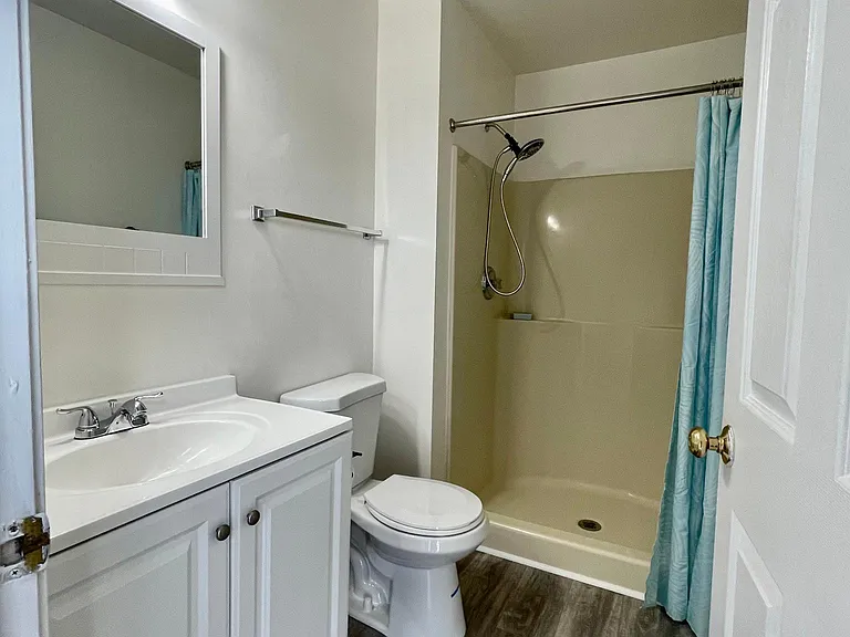 116 Commerce Dr — Photo 24