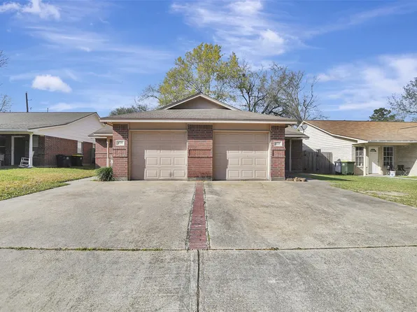 1721 & 1723 Hazelwood St, Conroe, TX 77301