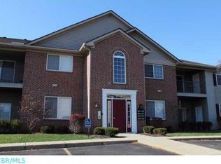 1969 Berrancher Dr, Columbus, OH 43228