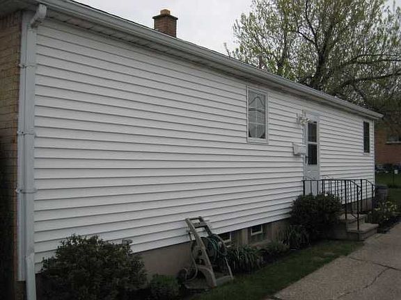2nd image of 165 Nadine Dr