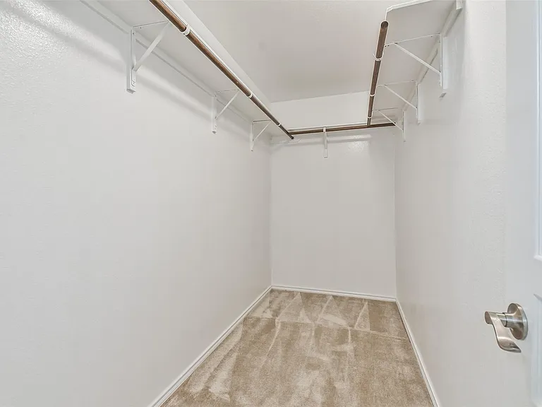 5047 Royal Amber Ln — Photo 34
