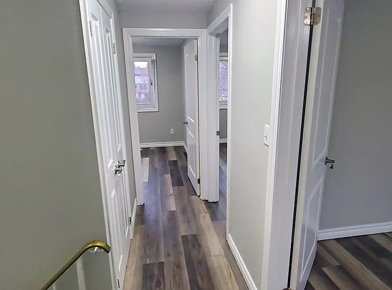 246 Lakeshore Rd — Photo 7