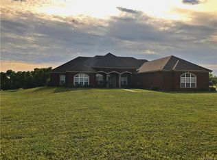 222 Ridgeway Ln, Hope Hull, AL 36043