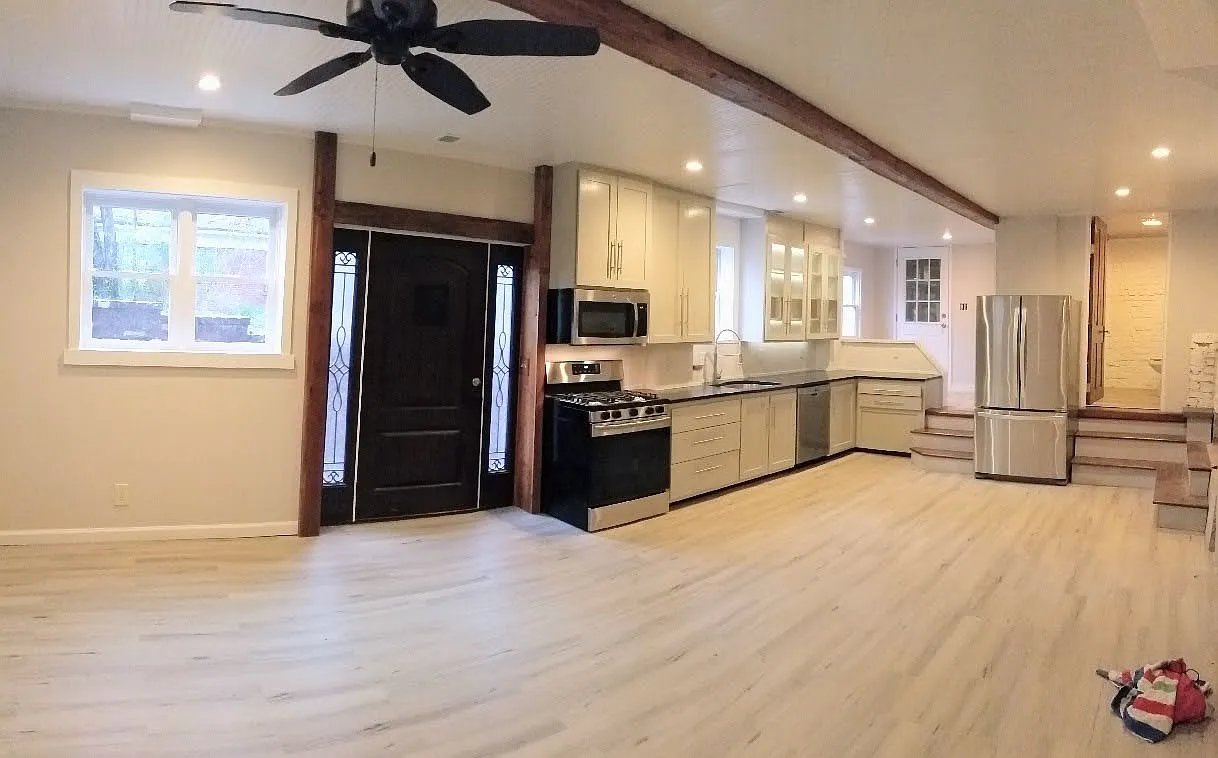 2 bed, 1000 sqft, $2,600 — Photo 4