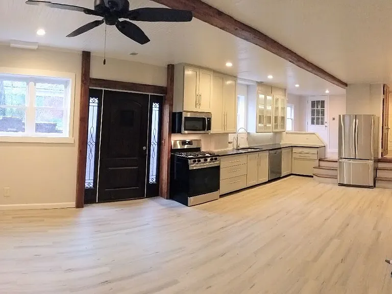 60 Peachtree Hills Ave NE — Photo 4
