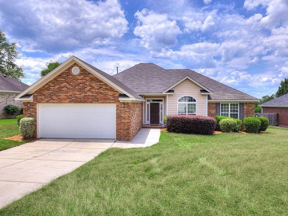 1st image of 2031 Lake Forest Drive