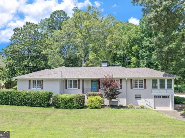 983 Chattahoochee Dr, Gainesville, GA 30501