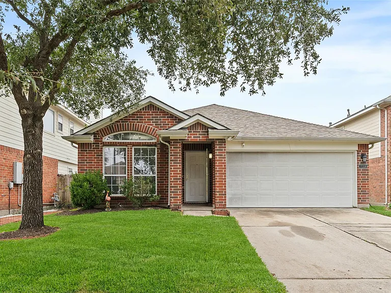 7219 Avocet Ln — Photo 1