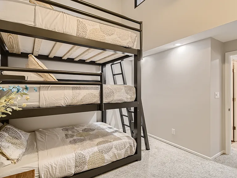 Bunk Bed room: Room contains 5 QUEEN size beds (not full sized), This triple bunk bed is very sturdy and called an adult bunk bed l (not pictures is the double bunk bed in same room)
