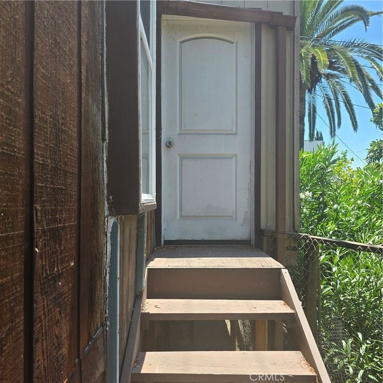 5139 Loleta Ave, Los Angeles, CA - View 2