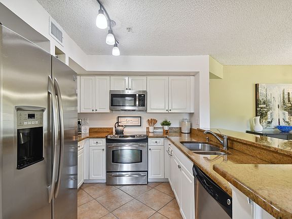 3rd image of 1275 Wildwood Lakes Blvd APT 207
