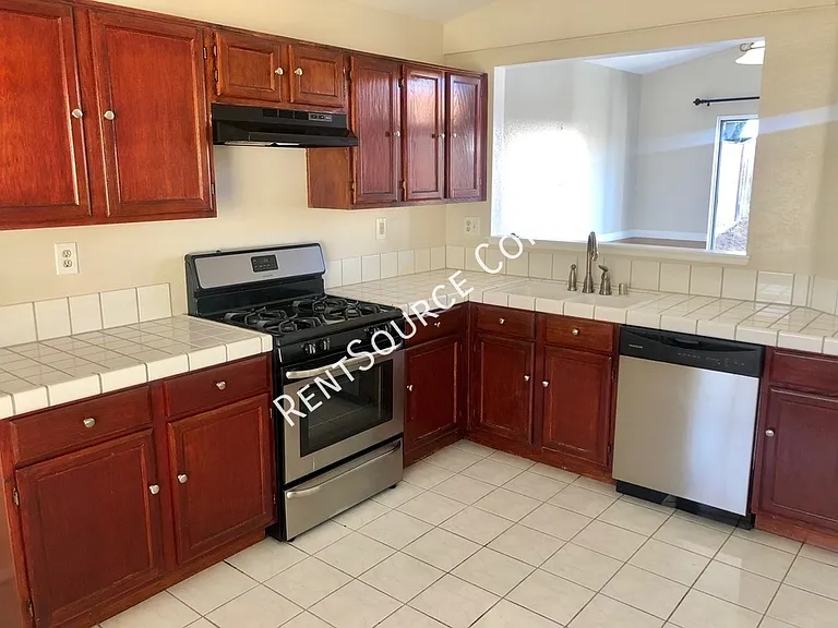 37051 Boxleaf Rd — Photo 5