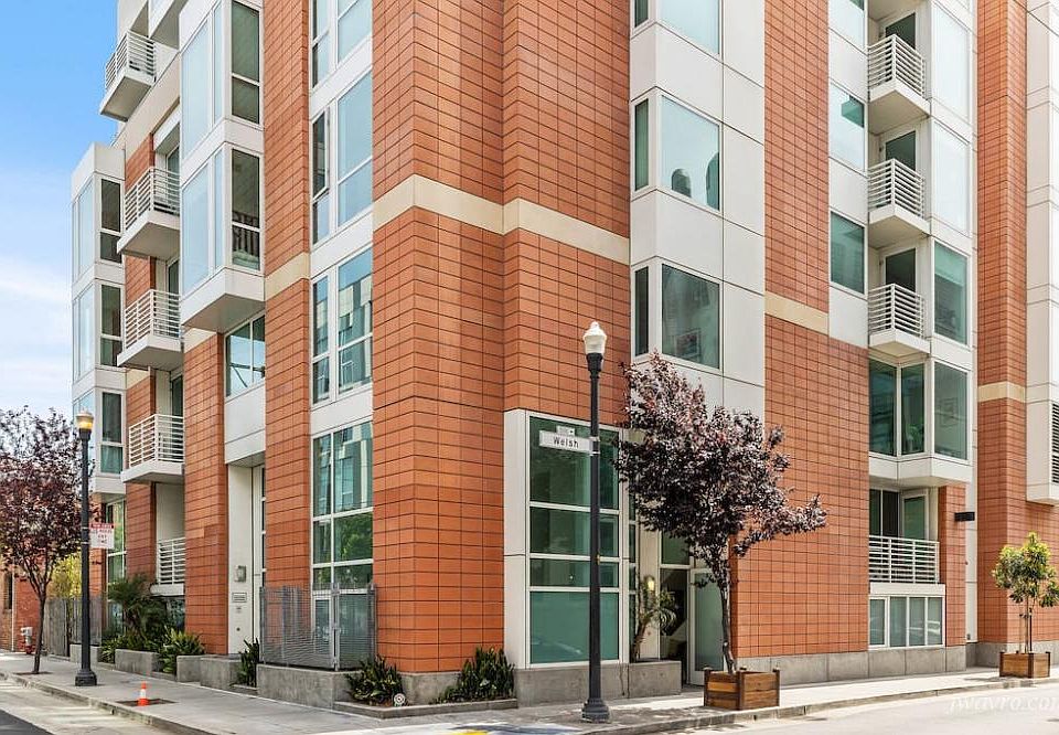 1st image of 555 4th St Unit 105