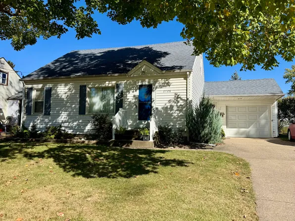 2728 Sunnyside Ave, Burlington, IA 52601
