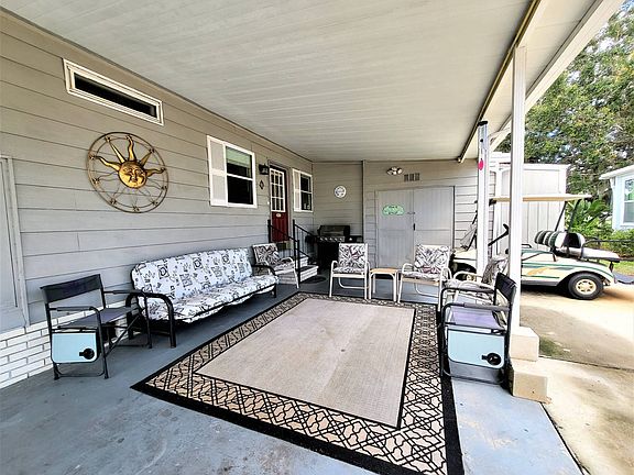 4th image of 1907 Bayou Dr N